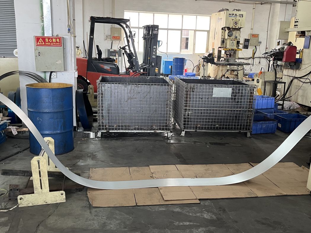 Automated forming line at the Haoyue Metal factory
